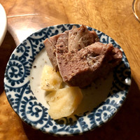 カルネジーオ イースト - 