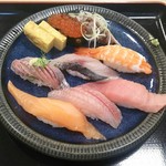 Numadu Uogashi Zushi Nagare Zushi - おまかせ10貫ランチ