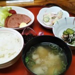 笑庵 - ごはん、味噌汁、小鉢
