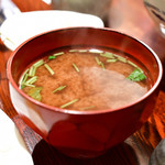 とんかつ やまいち - 【特ロース 定食@2,100円】赤出汁