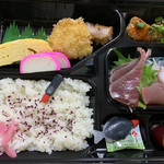 魚石 - 仕出し弁当 @1,080