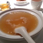 SUN TUNG LOK CHINESE CUISINE - 大フカヒレの姿煮