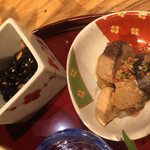 炭と地酒とたしなみワイン Kai本店 醸す - ツナの時雨煮とひじき煮、酒が欲しくなるよねー(^^)