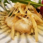 FRENCH JAPONEZE Maruyama - 白身魚のクレピネット包み香草と椎茸風味