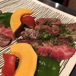 厩 - 