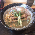 らーめん仙代 - 限定 特濃スモニボパイタン ¥850
      煮卵サービスデー♪