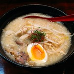 鶏真 - 地鶏白醤油拉麺背油太麺