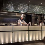 GRILL&DINING MANHATTAN TABLE - [内観] 店内 オープンキッチン
