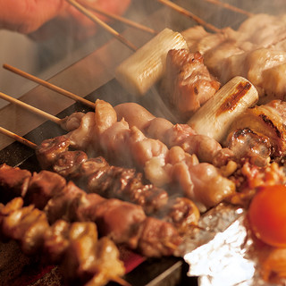 1本1本丁寧に焼き上げる炭火焼鳥！！