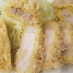 とんかつ成蔵 - 断面　TOKYO-Xのリブロースかつ200㌘　5,580円