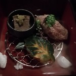 神戸牛すき焼き 肉の寿司　肉邸 金山 - ３種盛り