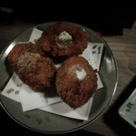 神戸牛すき焼き 肉の寿司　肉邸 金山 - 神戸牛のメンチカツ