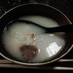 神戸牛すき焼き 肉の寿司　肉邸 金山 - 神戸牛のコムタンクッパ