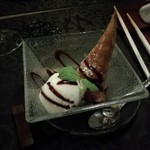 神戸牛すき焼き 肉の寿司　肉邸 金山 - デザート