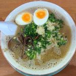 しぇからしか - にんにくラーメン＋ゆで玉子（2019年2月某日）