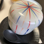 鮨よし - 茶碗蒸し。アッツアツで中々蓋が開けられず（笑）