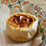 パティスリーもりん - ふわとろ濃厚半熟チーズ@小さくてもしっかりチーズのじゅんわりスフレ