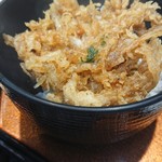 Tempura Temmatsu - 最後のかき揚げは丼にしてもらいました。白魚です。