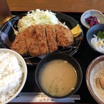 大作 蕨東口支店 - ♪ロースかつ定食¥917
                                