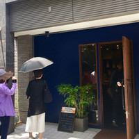 キャトルラパン 北梅田 - 一時間前に行ったのに…すでに3人並んでました(*ﾟ▽ﾟ*)