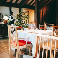 ヒカリヤ ニシ - 