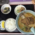 Yoshinoen - 味噌カツラーメンセット