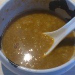 味噌咖喱つけそばのスープ。