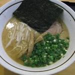 麺屋 万年青 - 塩とんこつラーメンセット　７５０円