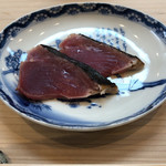 松寿司 - 気仙沼 鰹 塩たたき
            皮目の香ばしさ、ねっとりした身の味、塩たたきにぴったり！