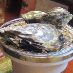 おふざけ - 天然牡蠣の七輪焼き