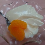 青龍 - 杏仁豆腐220円（家の人が食べました）