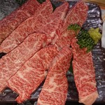 炭火焼肉 牛和鹿 - 