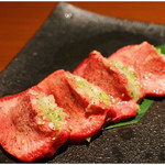 焼肉ホルモン 山水縁 - 