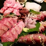 Tatsumi Sushi - お刺身盛り合わせ(中トロ、カツオ、イカ、タコ、アワビ、アジ)