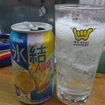 伊勢屋酒店 - 氷結レモンレギュラー。