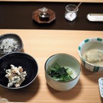 あさば - 朝食：茄子の胡麻煮　白和え　青菜のお浸し　など