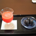 あさば - 朝食：スイカジュース　巨峰