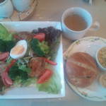 T’s CAFE - 