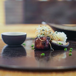 長谷川 稔 - すき焼き 雲丹、温泉卵、山芋のソース