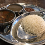 ネパール 民族料理 マダル - 