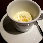 ワインバー リポーゾ - とうもろこしの冷製スープ