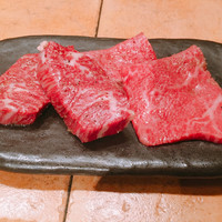 炭火焼肉 ふちおか - 塩のお肉
                    ハラミ、カタサンカク
