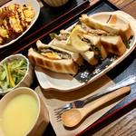 Kushi No Mi Kafe - オムライスと台湾風サンド