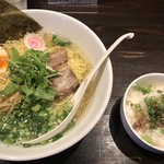 らーめん鷹の羽 - 