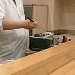 馬車道 大かわ - 鱧炭火で焼いてます