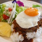 カインズ　カフェ - 料理写真:カインズ風ロコモコ　￥800（ご注文はランチタイム12:00～14:00）