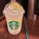 スターバックス・コーヒー - レモンヨーグルト発酵フラペチーノ(630円)