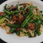 亀や - ニラレバーのアップです♪