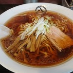 麺屋　八 - 「ラーメン 太麺 大盛」(¥770税込)の全景です。