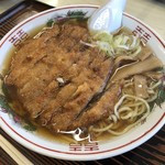 珍来 - トンカツラーメン